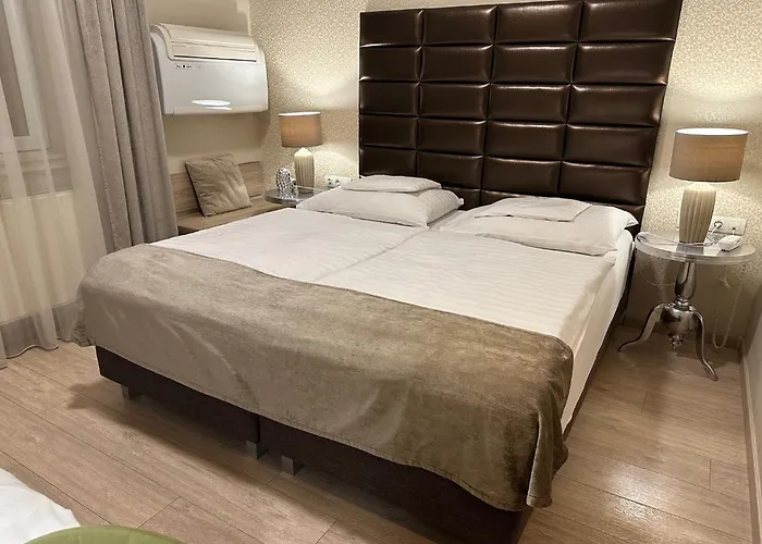 Bed & Breakfast Hunyadi 4*