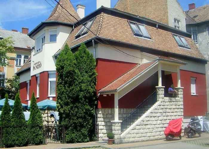 Bed & Breakfast Hunyadi 4*