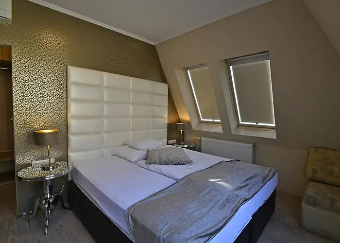 Hunyadi Bed & Breakfast 4*