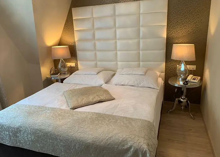 Hunyadi Bed & Breakfast